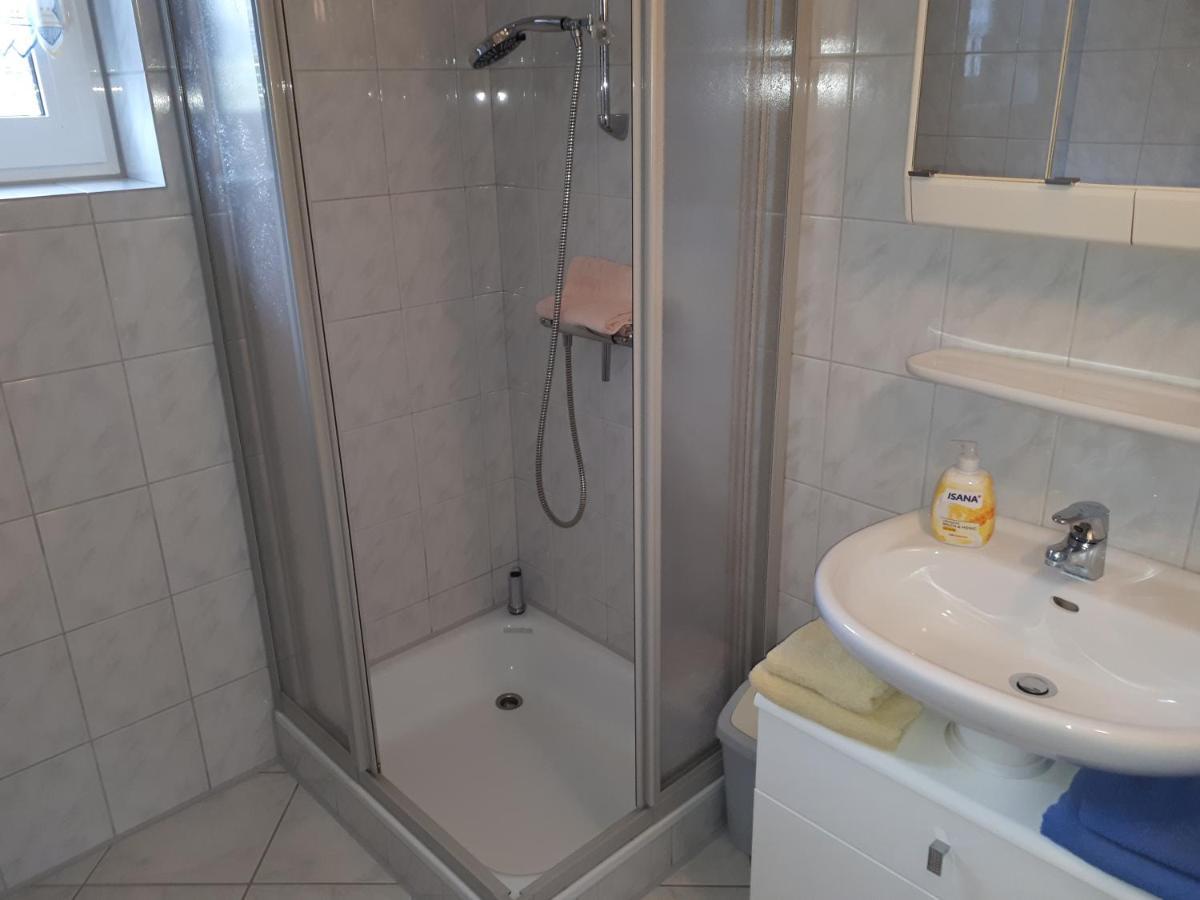 Preisbewusste Ferienwohnung Fuer 2 Personen U. Kleinkind Utarp Exterior photo